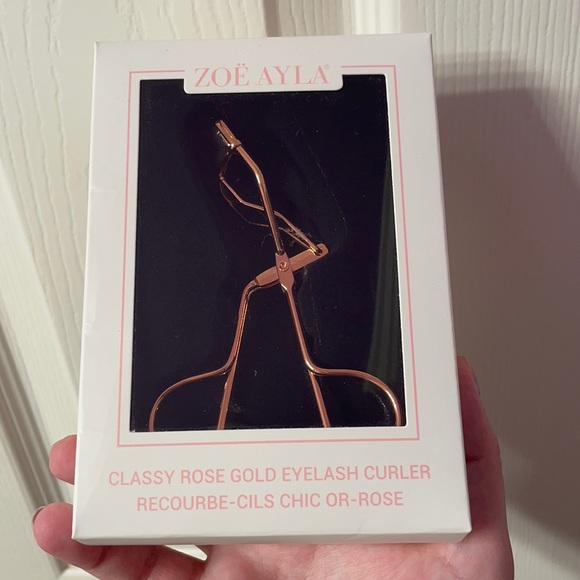 Zoe Ayla Classy Rose Gold Eyelash Curler - Picture 1 of 3